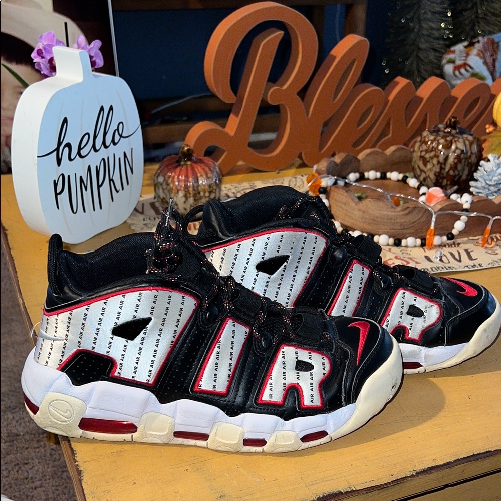 Nike Air More Uptempo Pinstripe AV7947 001 Mens 9.5
